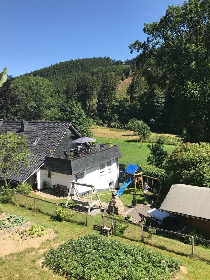 Ferienwohnung Kraehling Schmallenberg Eksteriør bilde